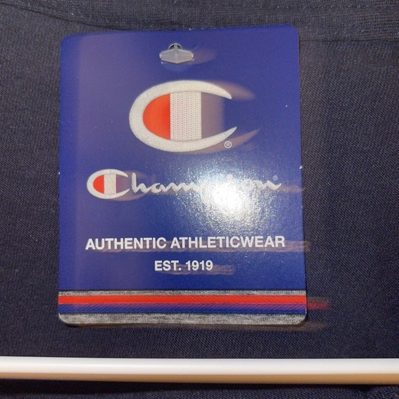 Champion Men’s t-shirt size large - Navy Blue - Picture 5 of 8